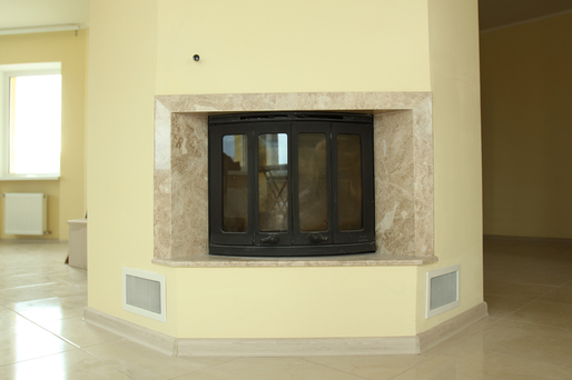 Каминная топка Jotul I 80 Harmony с рамкой из мрамора